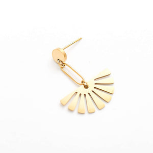 Fan - shaped Female Earrings Popular In Europe And America, Exquisite Earrings Trend - Yahko Merchandise