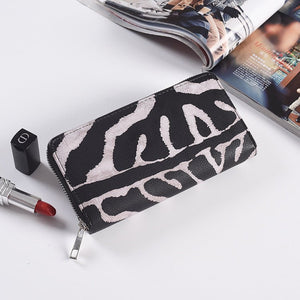 Fashion Long Zipper Women Wallets Bright Leather Black and White Wallet Wallet Prismatic Bag Flower Corner Clutch Bag Purse - Yahko Merchandise