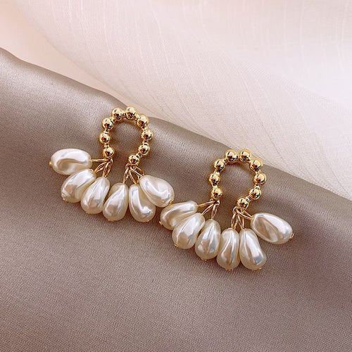 Female Baroque Pearl Earrings - Yahko Merchandise