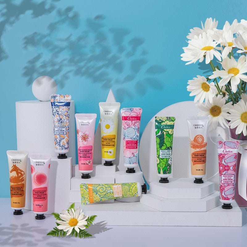 Hand Cream Small Chamomile Horse Oil Moisturizing Non - greasy Plant Fragrance - Yahko Merchandise