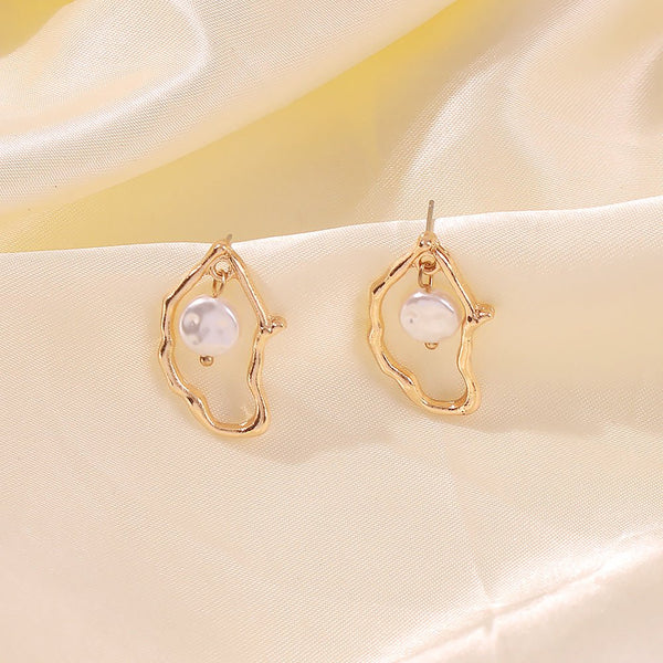 Irregular Pearl Earrings - Yahko Merchandise