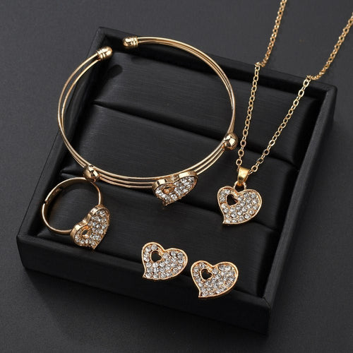Love jewelry set - Yahko Merchandise