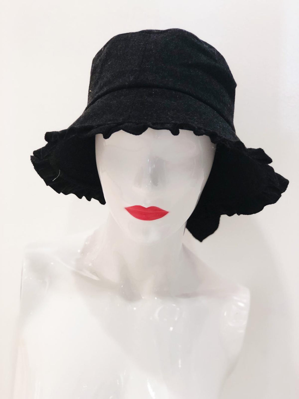 'Macy' Black Bucket Hat - Yahko Merchandise