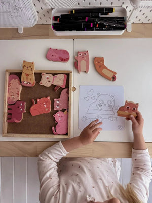 QToys Australia (USA) Cat play set & colouring - Yahko Merchandise