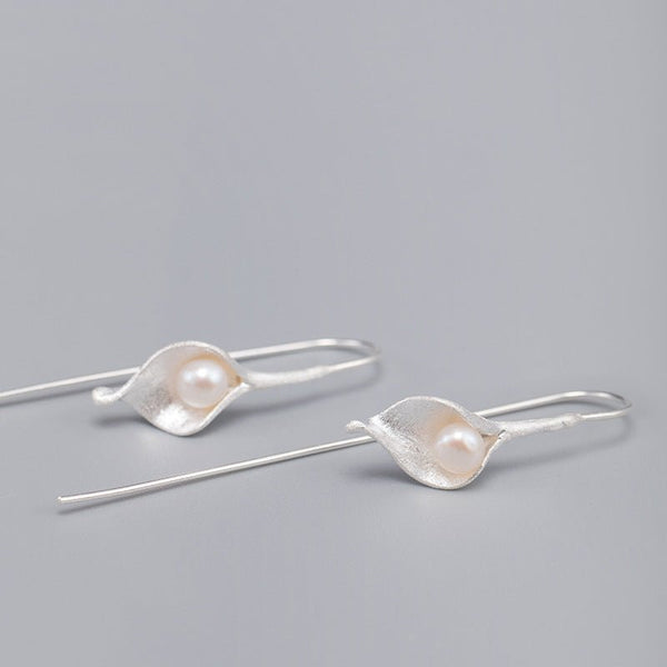 S925 Silver Pearl Ancient Style Lady Style Flower Earrings - Yahko Merchandise