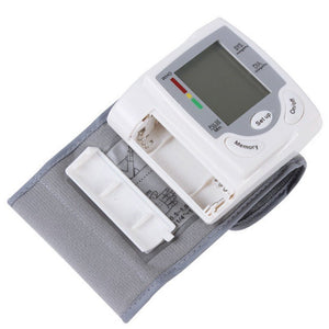 Wrist Blood Pressure Monitor, Fully Automatic Blood Pressure Measuring Device, Electronic Blood Pressure Monitor, Blood Pressure Measuring Device For Elderly People To Measure Hypertension - Yahko Merchandise