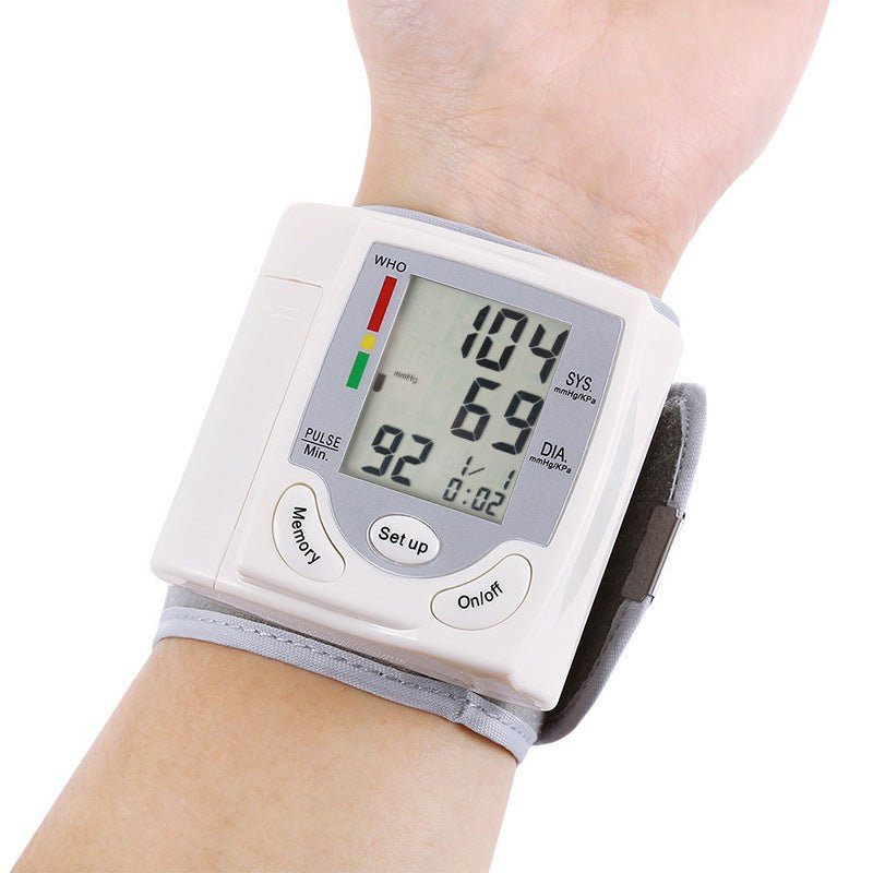Wrist Blood Pressure Monitor, Fully Automatic Blood Pressure Measuring Device, Electronic Blood Pressure Monitor, Blood Pressure Measuring Device For Elderly People To Measure Hypertension - Yahko Merchandise